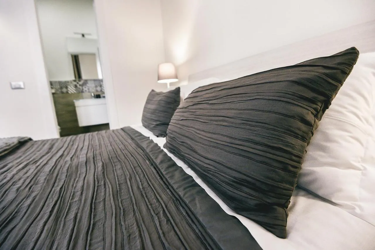 ***  Angolo Di Roma Guest House Italy