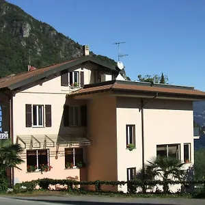** Affittacamere Garden 1 Italia