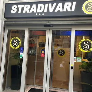 Stradivari 3*, Milano İtalya