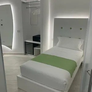 Ahd 2*, Milano İtalya